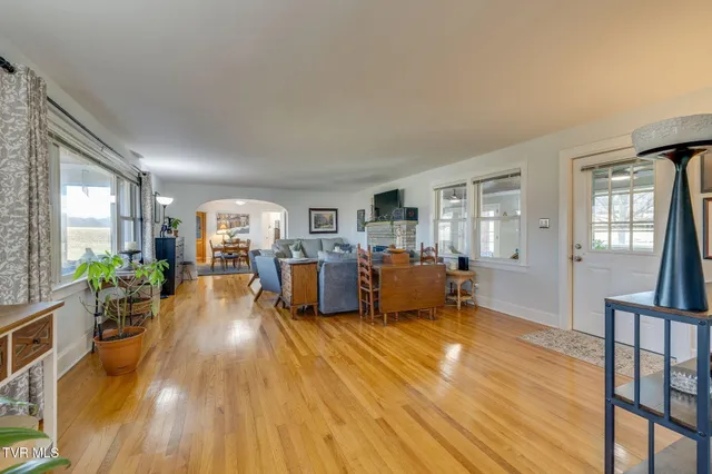 $560,000 | 845 Highway 44, Bristol, TN 37620