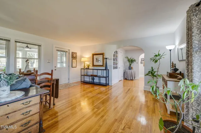 $560,000 | 845 Highway 44, Bristol, TN 37620