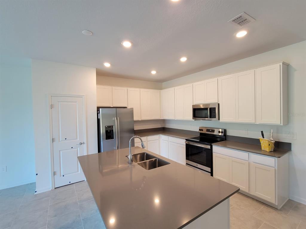 827 Hitch Loop St. Cloud, FL 34772 - Photo 74 of 82