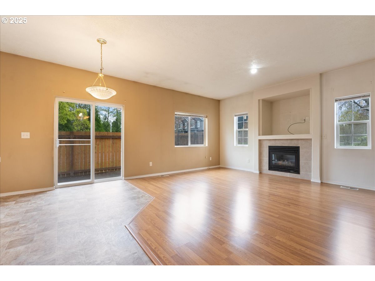 21110 Pebble Lane Fairview, OR 97024 - Photo 11 of 42