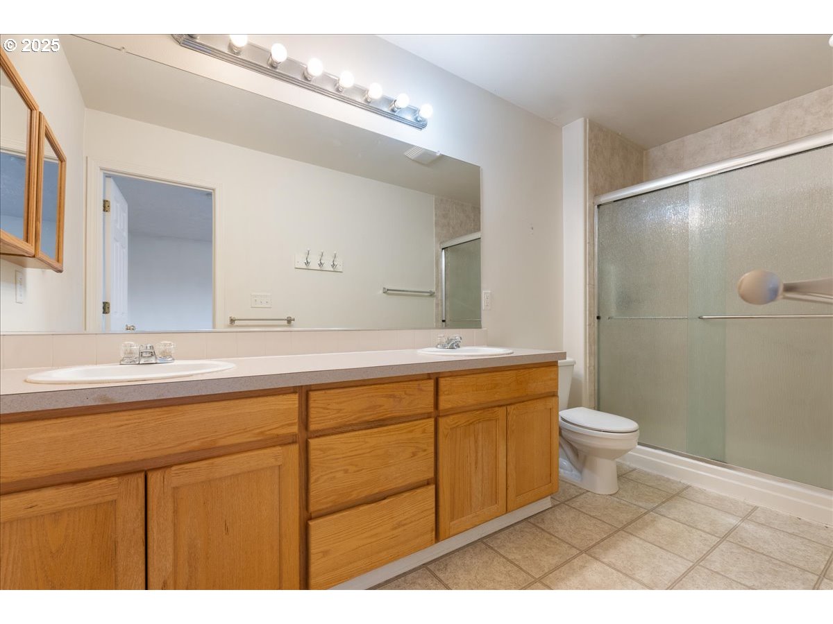 21110 Pebble Lane Fairview, OR 97024 - Photo 30 of 42