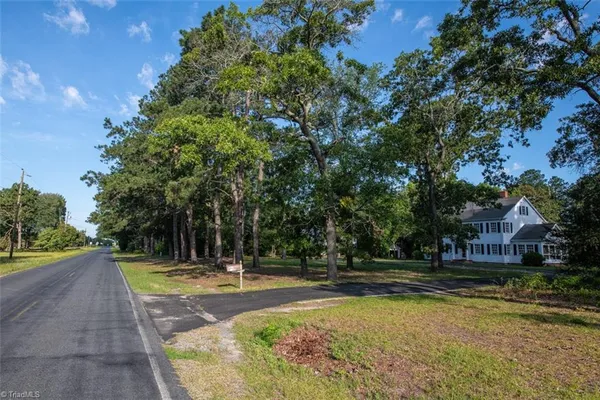 $625,000 | 138-132 West Moore Street, Norman, NC 28367