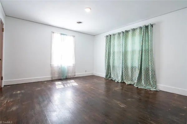 $625,000 | 138-132 West Moore Street, Norman, NC 28367