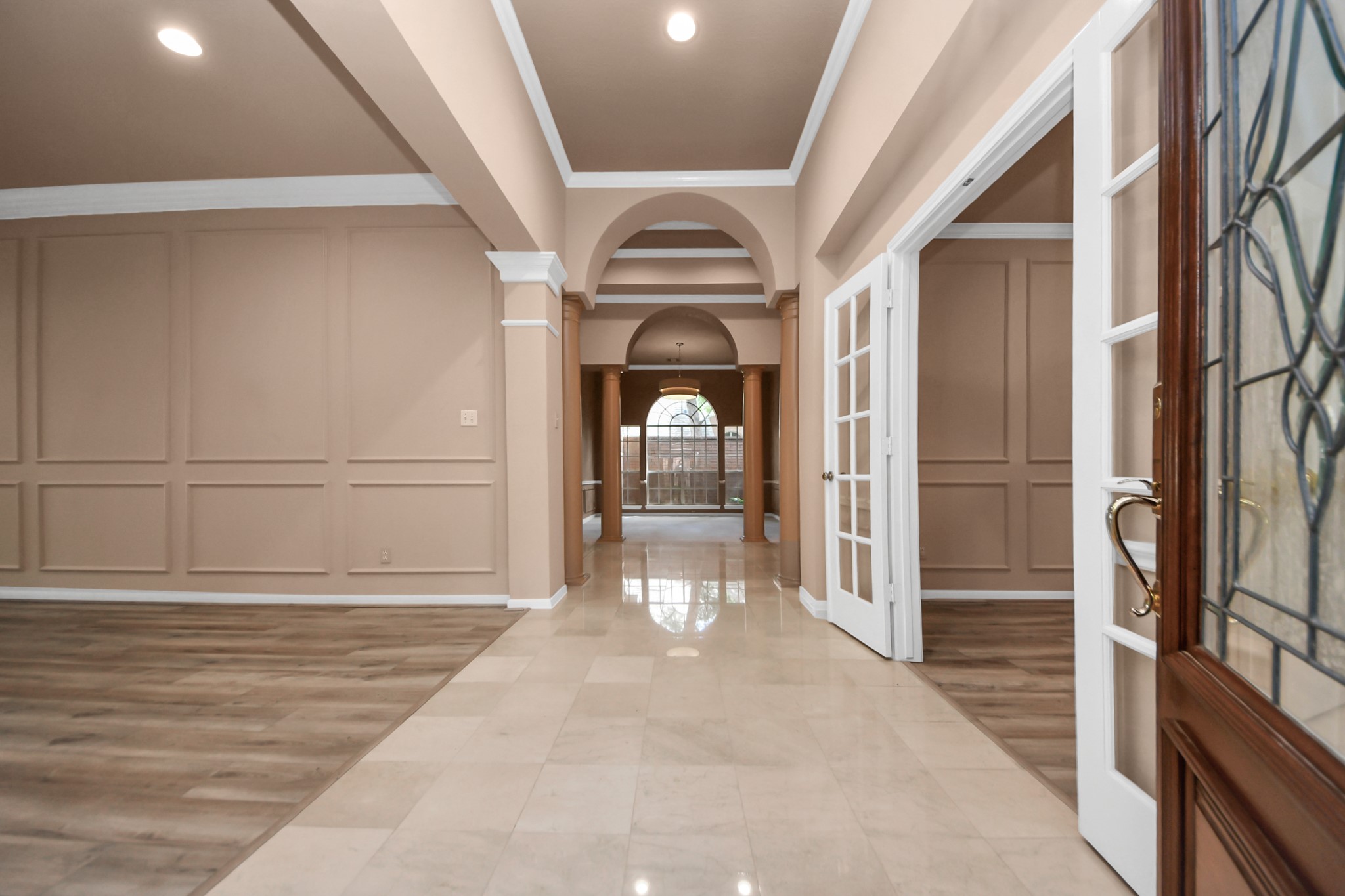 39 Wild Meadow Court The Woodlands, TX 77380 - Photo 8 of 41