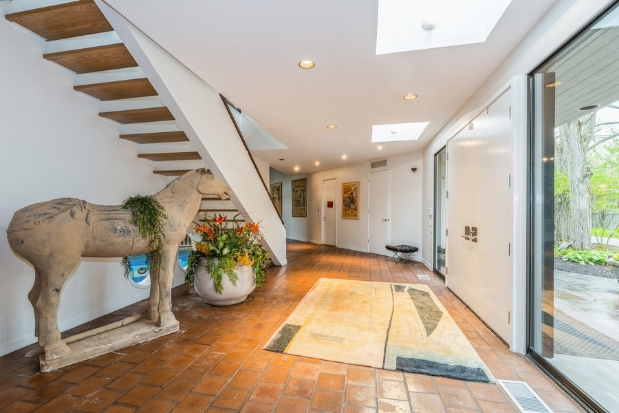 808 Prairie Road Glencoe, IL 60022 - Photo 4 of 14 a view of entryway and kitchen