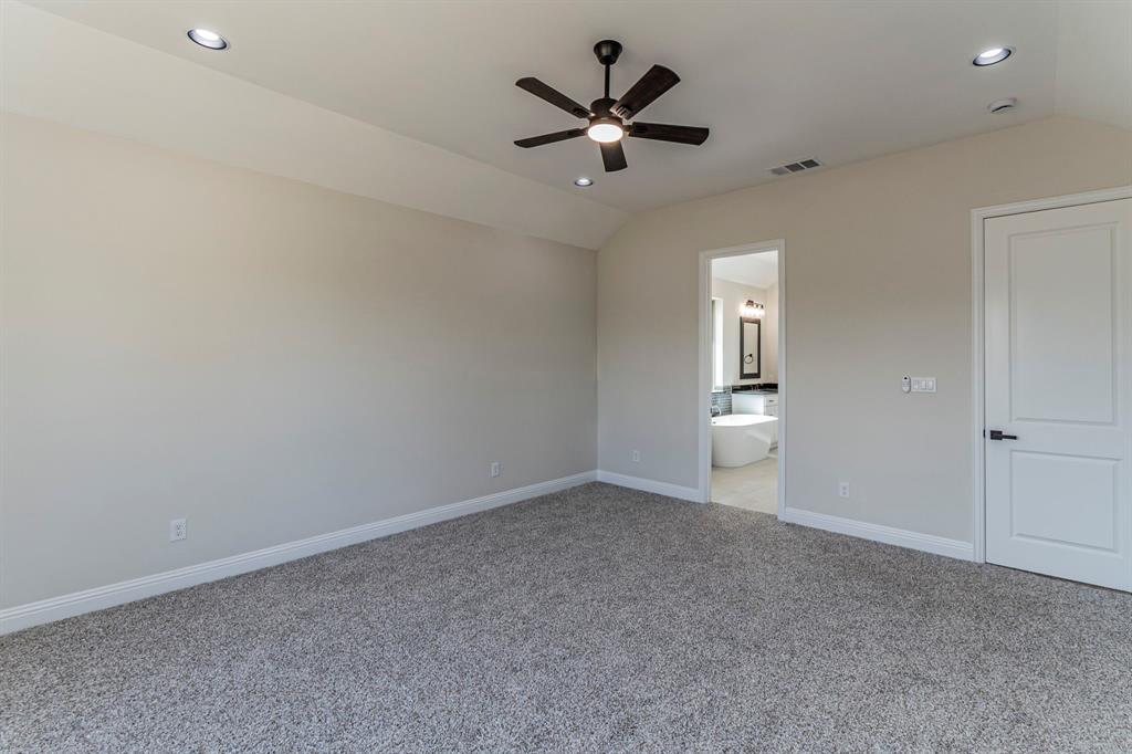 26 Kentucky Court Van Alstyne, TX 75495 - Photo 15 of 40 an empty room