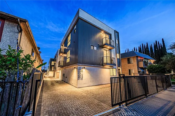 $4,068 | 6096 La Prada, Los Angeles, CA 90042