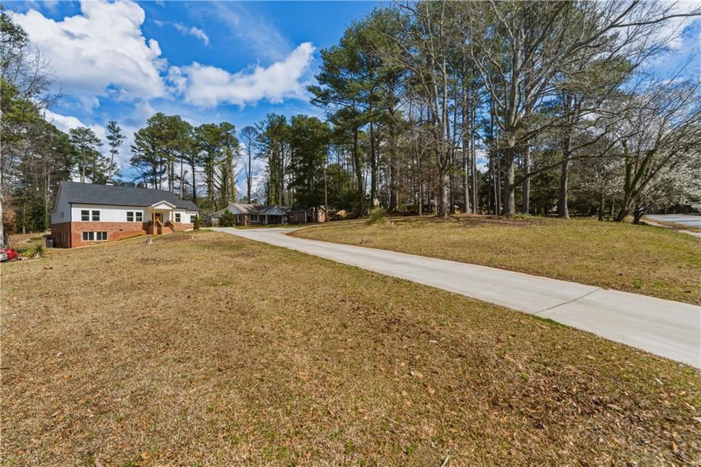 2515 Hogan Road Atlanta, GA 30344 - Photo 3 of 8