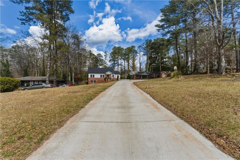 2515 Hogan Road Atlanta, GA 30344 - Photo 4 of 8