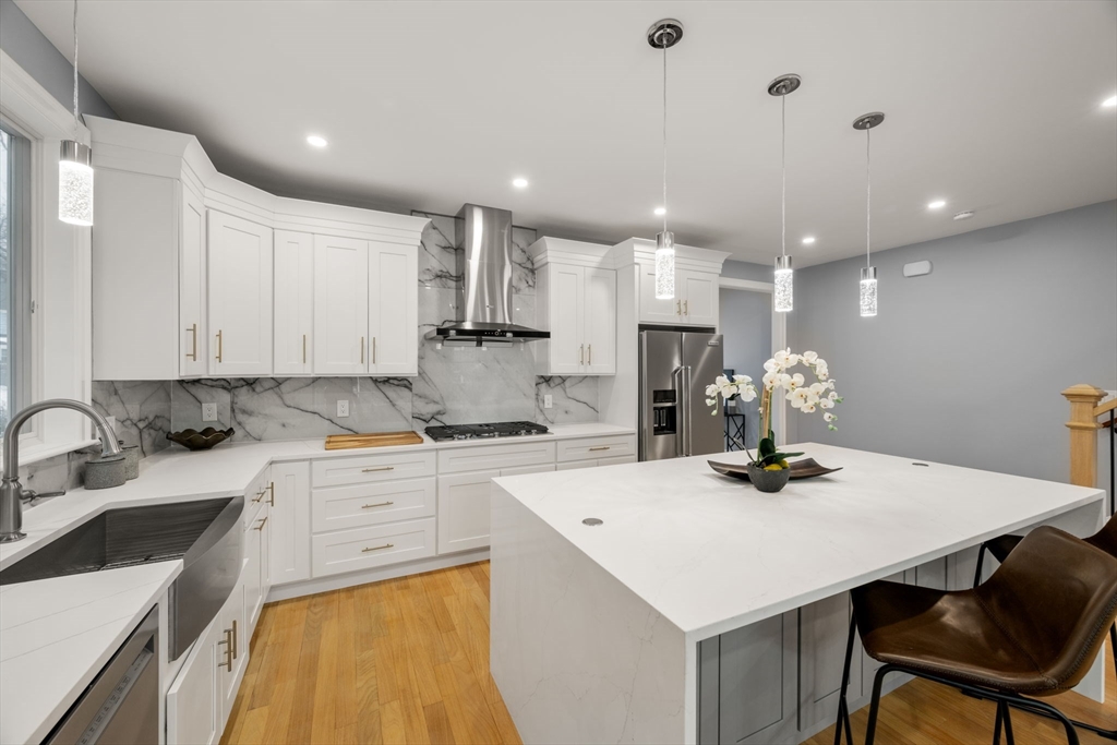 669 Boylston Street, Unit 669 Newton, MA 02459 - Photo 16 of 39