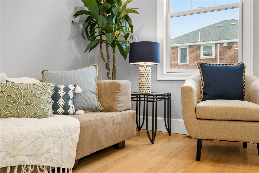 669 Boylston Street, Unit 669 Newton, MA 02459 - Photo 2 of 39