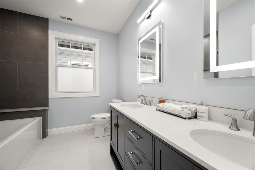 669 Boylston Street, Unit 669 Newton, MA 02459 - Photo 22 of 39