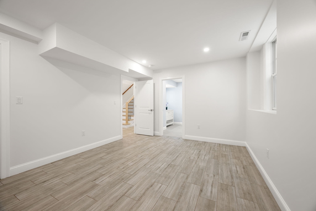 669 Boylston Street, Unit 669 Newton, MA 02459 - Photo 32 of 39