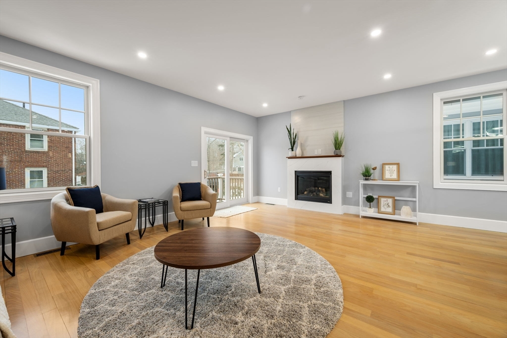 669 Boylston Street, Unit 669 Newton, MA 02459 - Photo 6 of 39