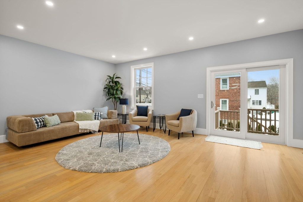 669 Boylston Street, Unit 669 Newton, MA 02459 - Photo 9 of 39