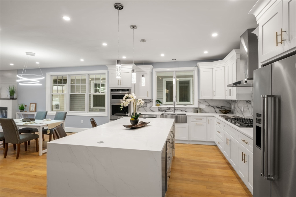 669 Boylston Street, Unit 669 Newton, MA 02459 - Photo 10 of 39