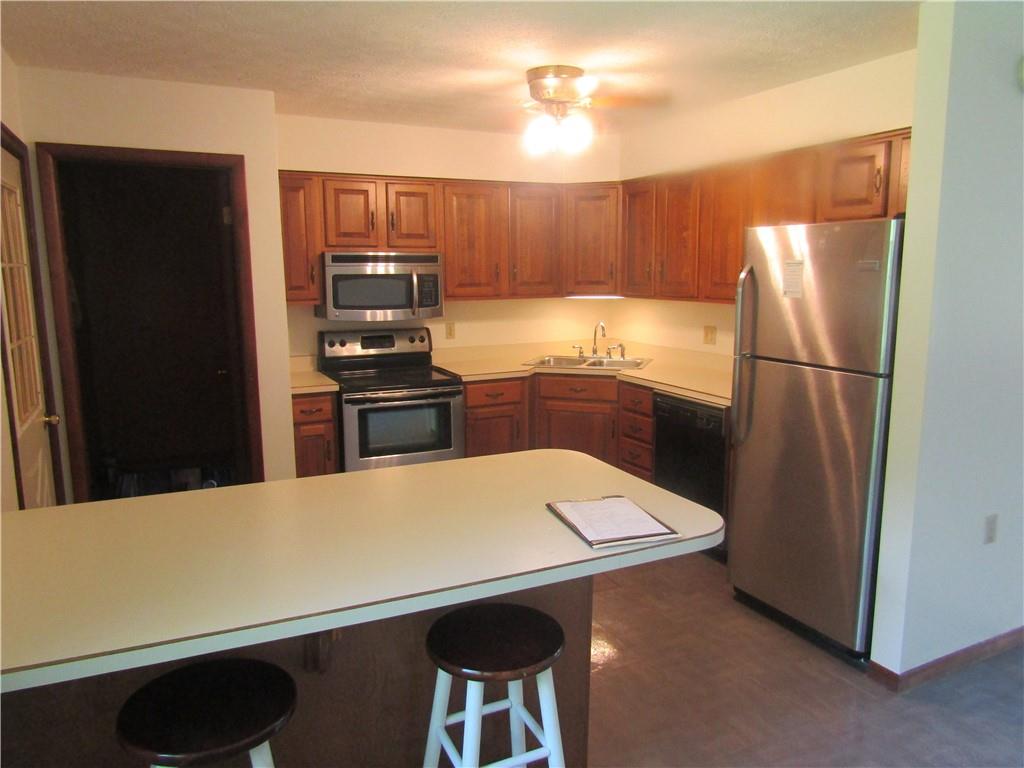 973 Kuhntown Road Somerset, PA 15501 - Photo 5 of 25 Gallery Image 5