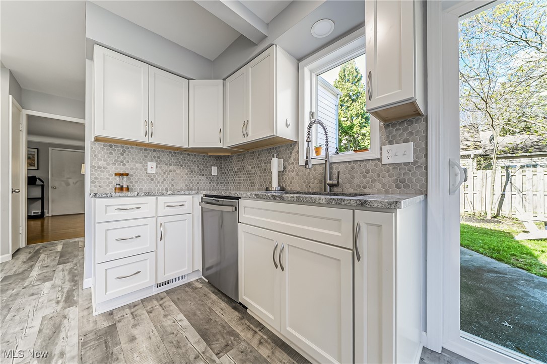 23877 Duffield Road Shaker Heights, OH 44122 - Photo 5 of 36 Kitchen