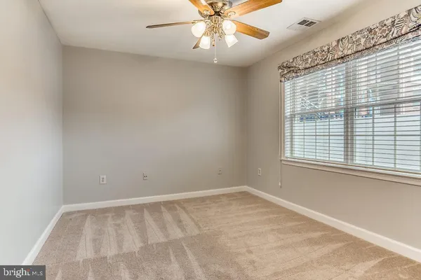 $3,150 | 6924 Fairfax Drive, Unit 238, Arlington, VA 22213