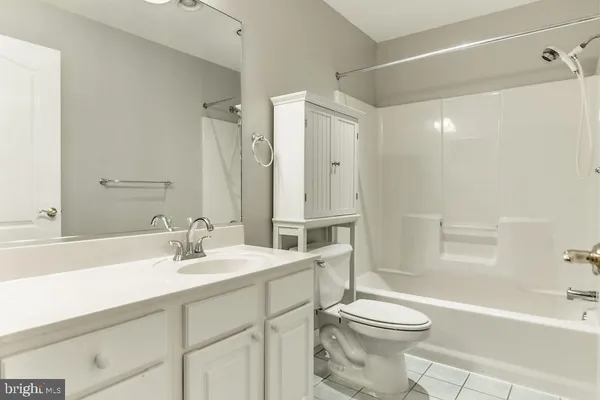$3,150 | 6924 Fairfax Drive, Unit 238, Arlington, VA 22213
