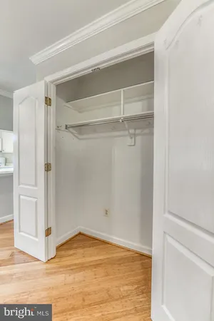 $3,150 | 6924 Fairfax Drive, Unit 238, Arlington, VA 22213