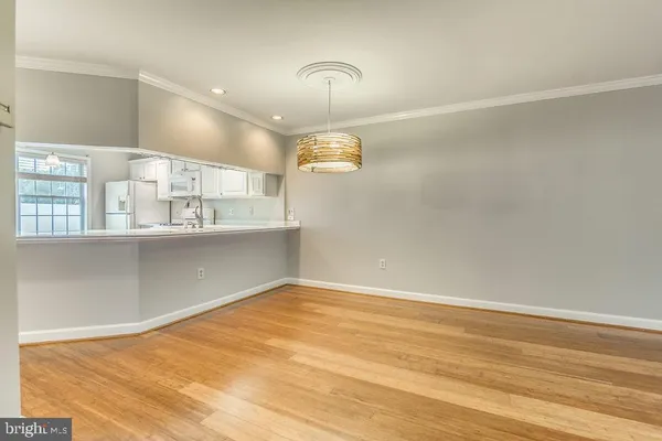 $3,150 | 6924 Fairfax Drive, Unit 238, Arlington, VA 22213