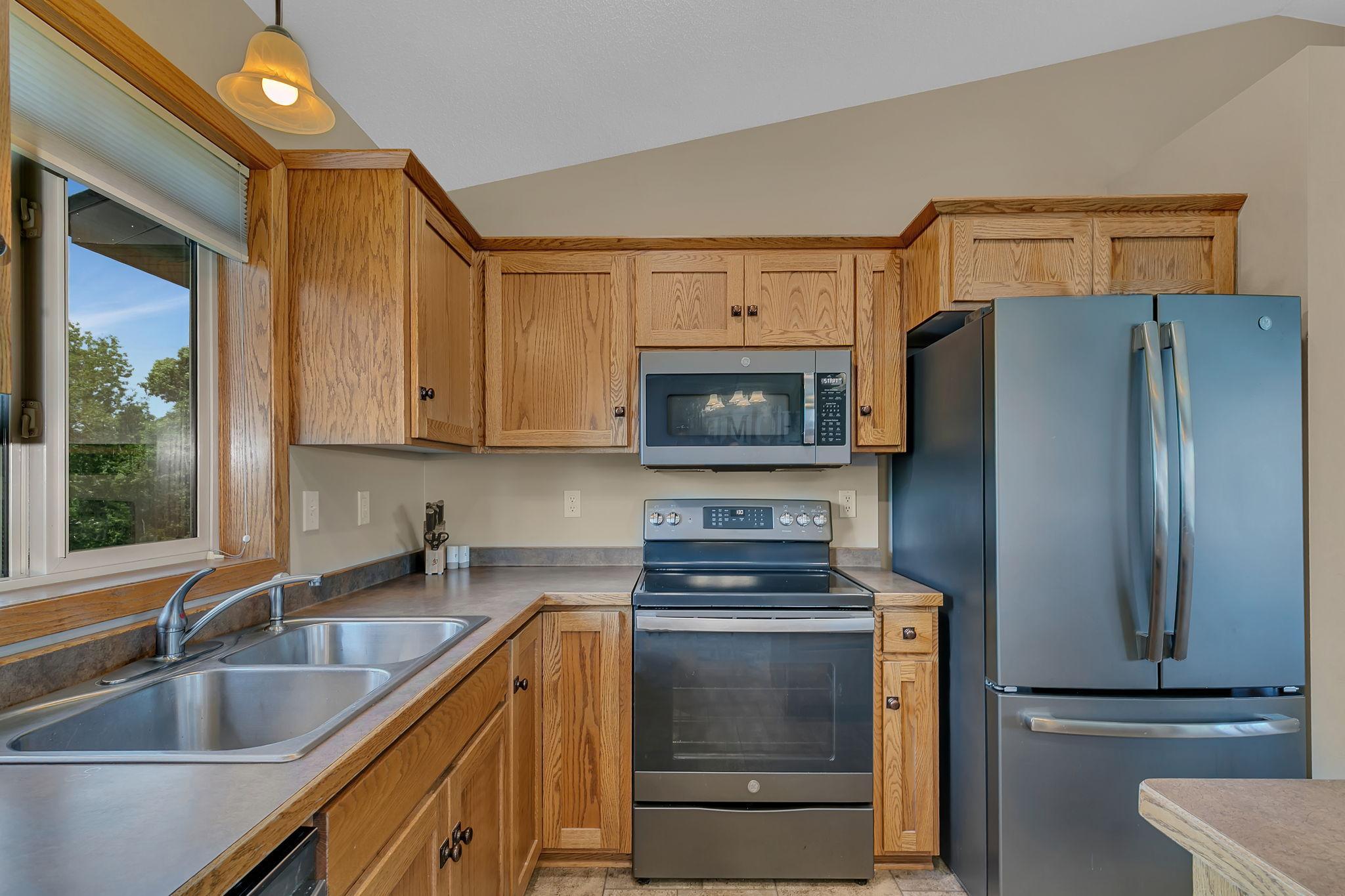 984 Waters Edge Circle Avon, MN 56310 - Photo 6 of 35