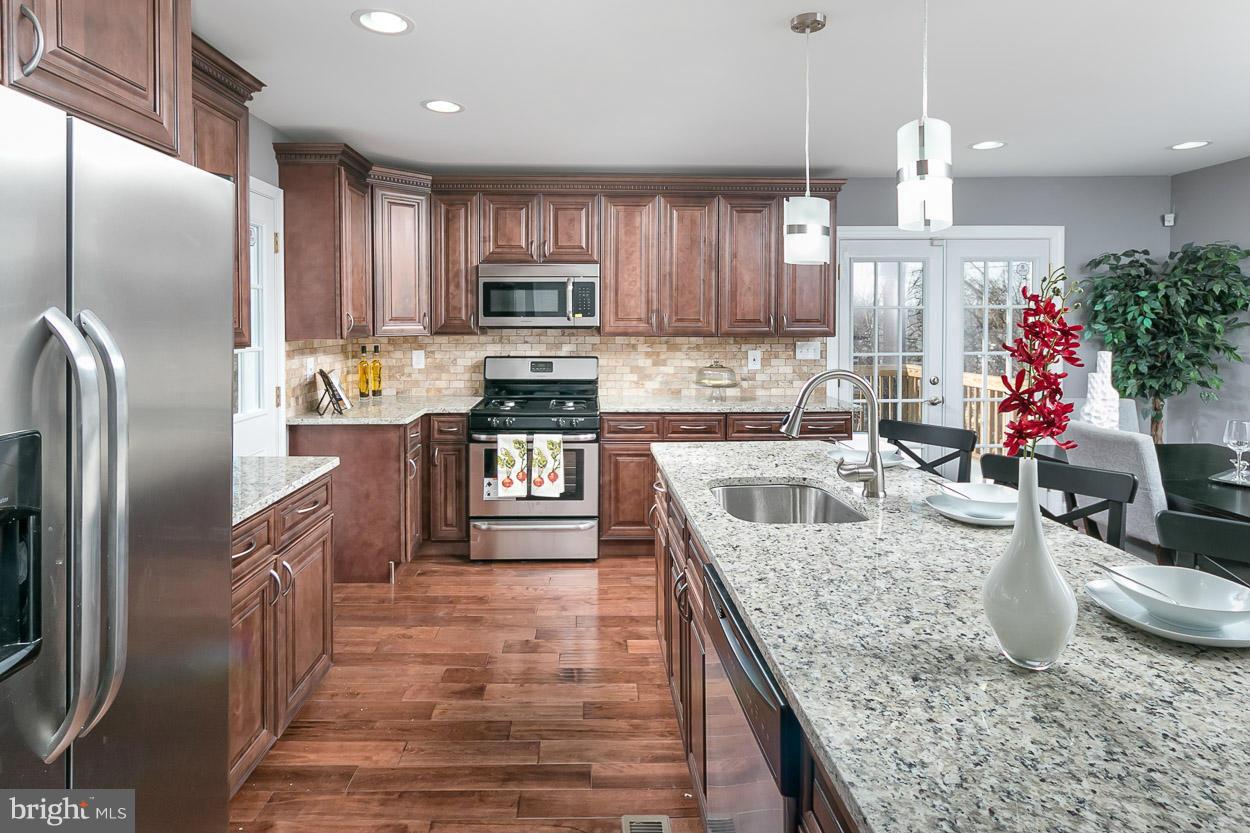 2122 Northland Road Baltimore, MD 21207 - Photo 12 of 30 Kitchen