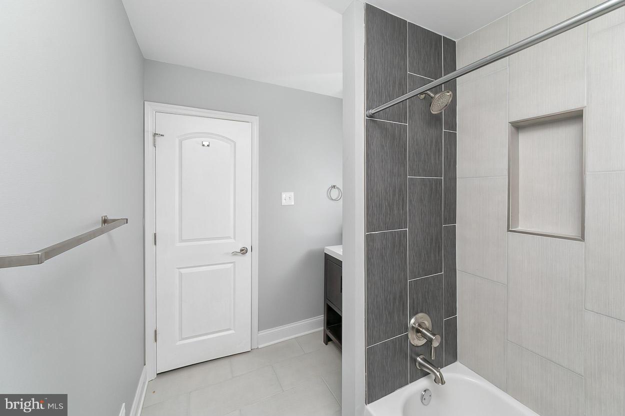 2122 Northland Road Baltimore, MD 21207 - Photo 18 of 30 Bath