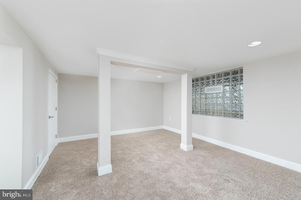 2122 Northland Road Baltimore, MD 21207 - Photo 27 of 30 Family Room