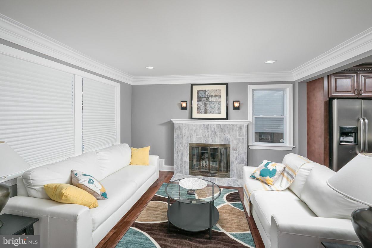 2122 Northland Road Baltimore, MD 21207 - Photo 4 of 30 Living Room