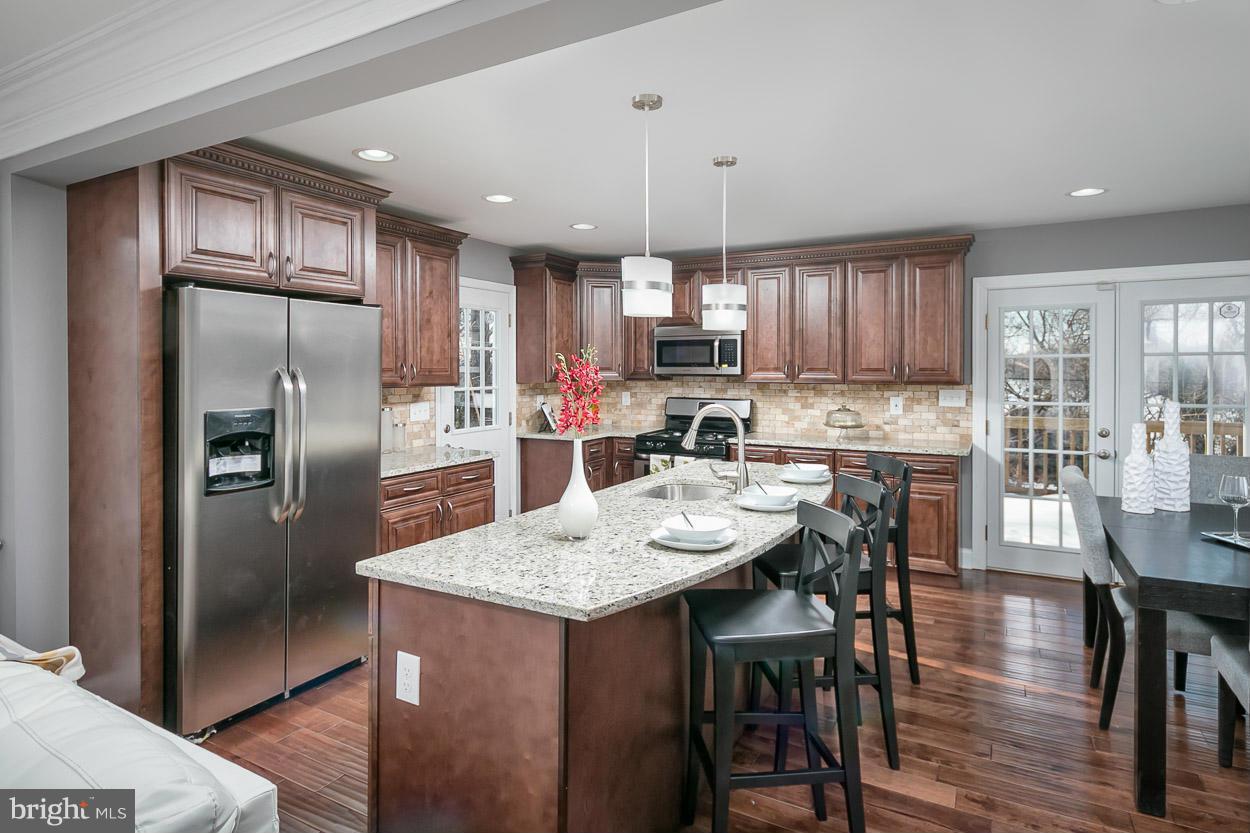 2122 Northland Road Baltimore, MD 21207 - Photo 10 of 30 Kitchen
