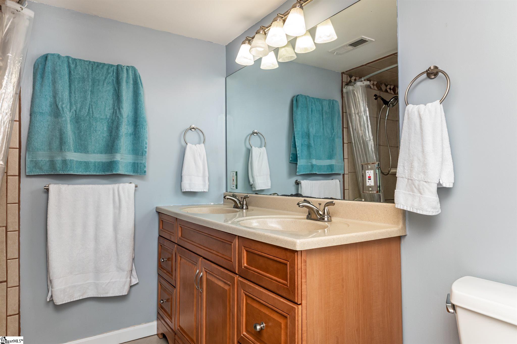 3304 Locust Hill Road Taylors, SC 29687 - Photo 15 of 31 Gallery Image 15