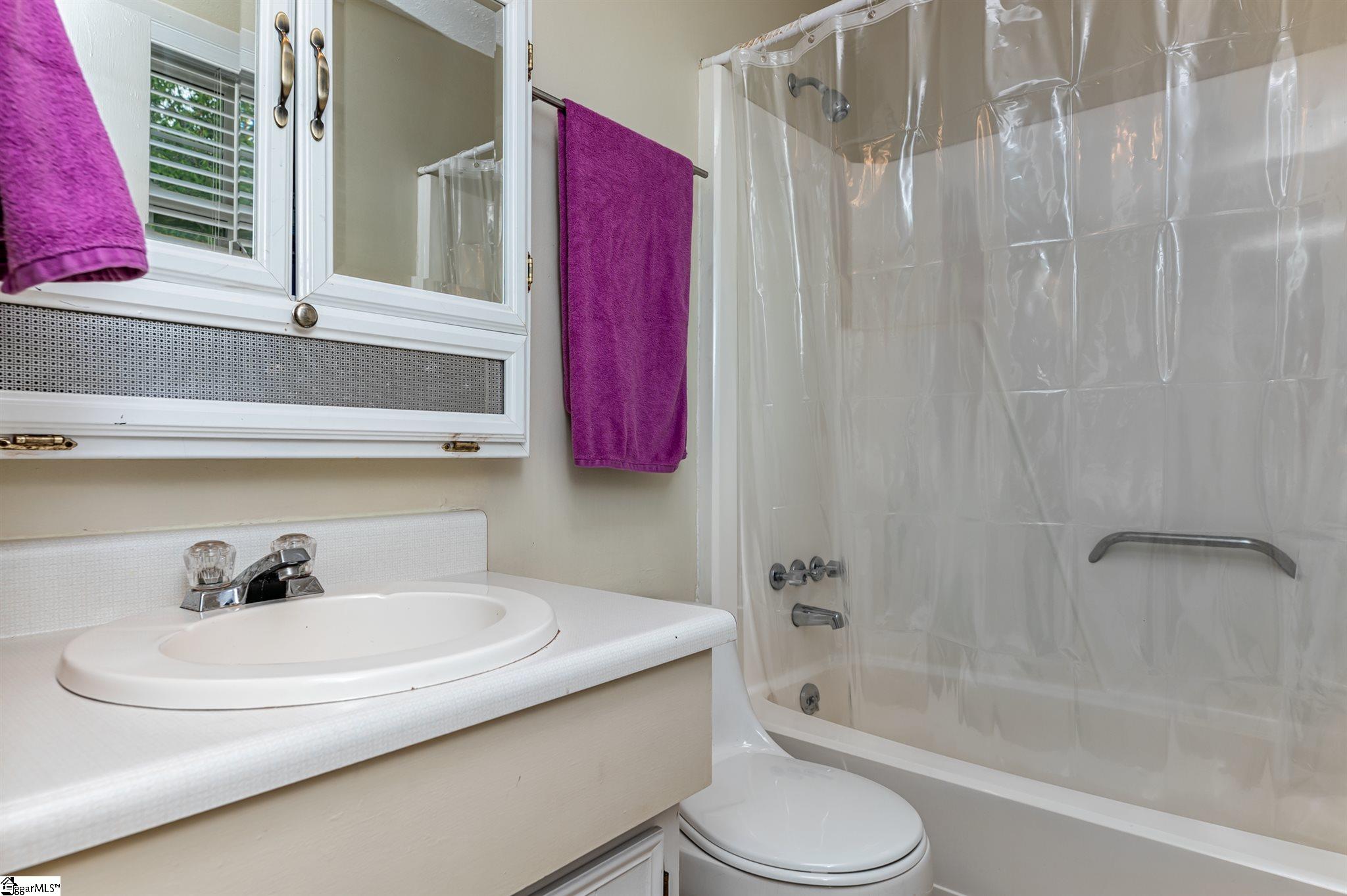 3304 Locust Hill Road Taylors, SC 29687 - Photo 21 of 31 Gallery Image 21