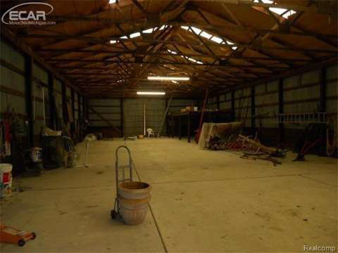 6611 Perryville Road Holly, MI 48442 - Photo 34 of 79 20444463-33.JPG