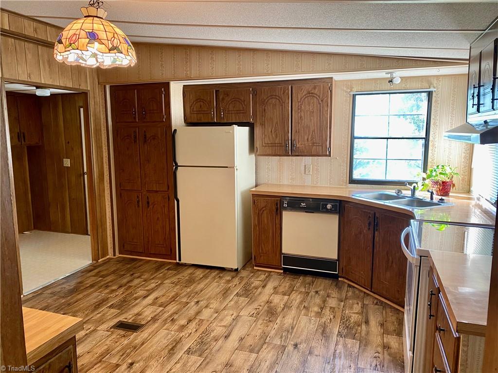 112 Union Hill Road East Bend, NC 27018 - Photo 8 of 18 Gallery Image 8
