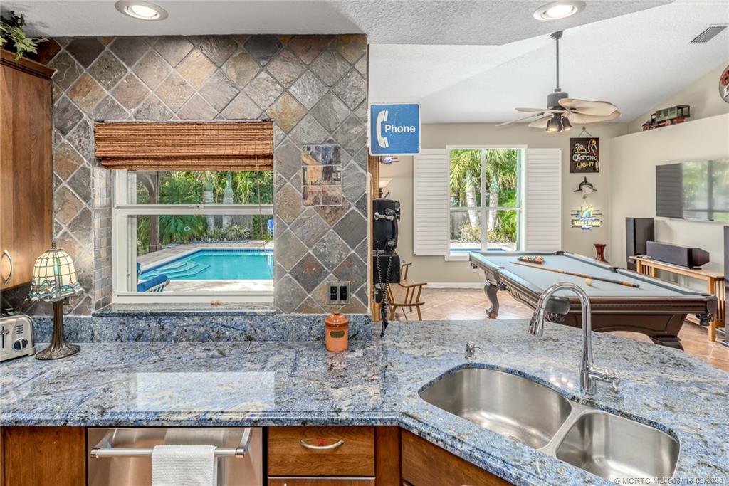 4795 Southeast Manatee Terrace Stuart, FL 34997 - Photo 15 of 28 Gallery Image 15