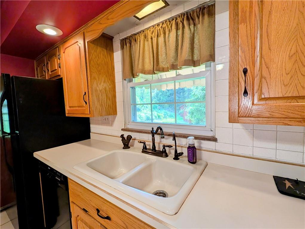 160 Frye Farm Road Greensburg, PA 15601 - Photo 8 of 31 Gallery Image 8