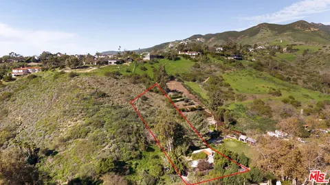 $1,725,000 | 5863 Bonsall Drive, Malibu, CA 90265