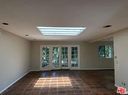 $1,725,000 | 5863 Bonsall Drive, Malibu, CA 90265