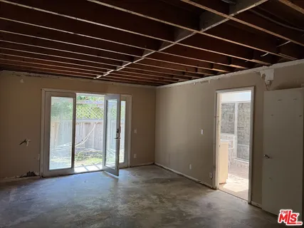 $1,725,000 | 5863 Bonsall Drive, Malibu, CA 90265