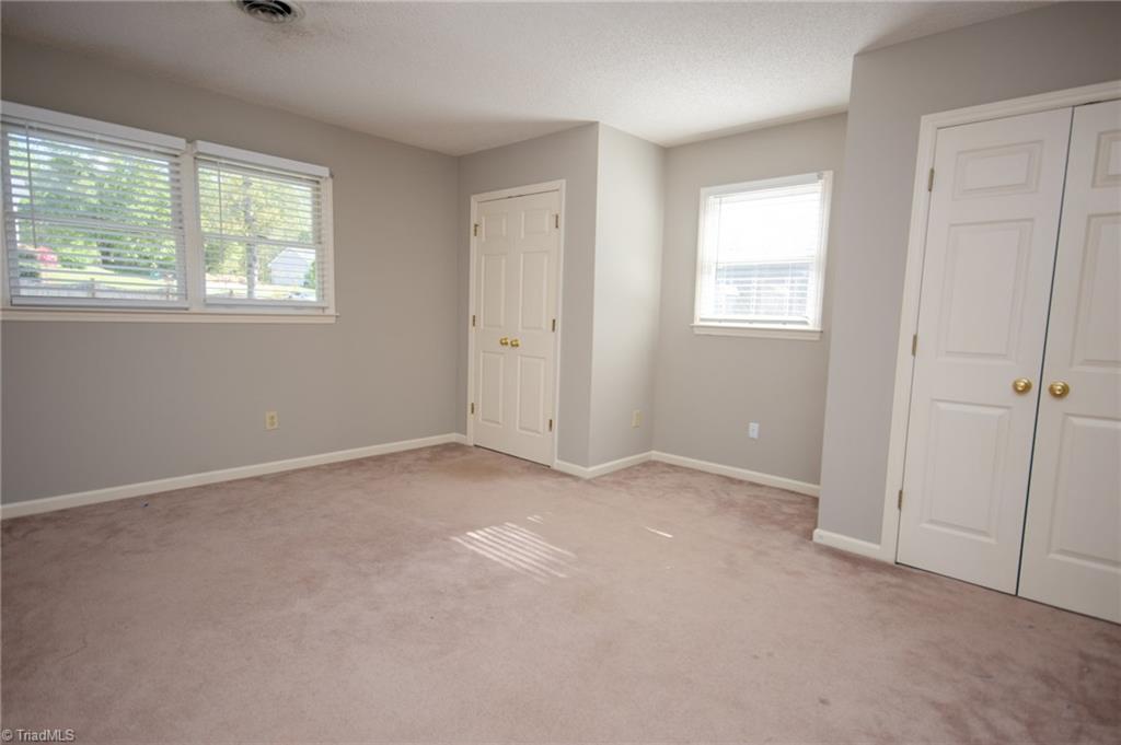 323 Canterbury Road High Point, NC 27262 - Photo 22 of 30 Gallery Image 22