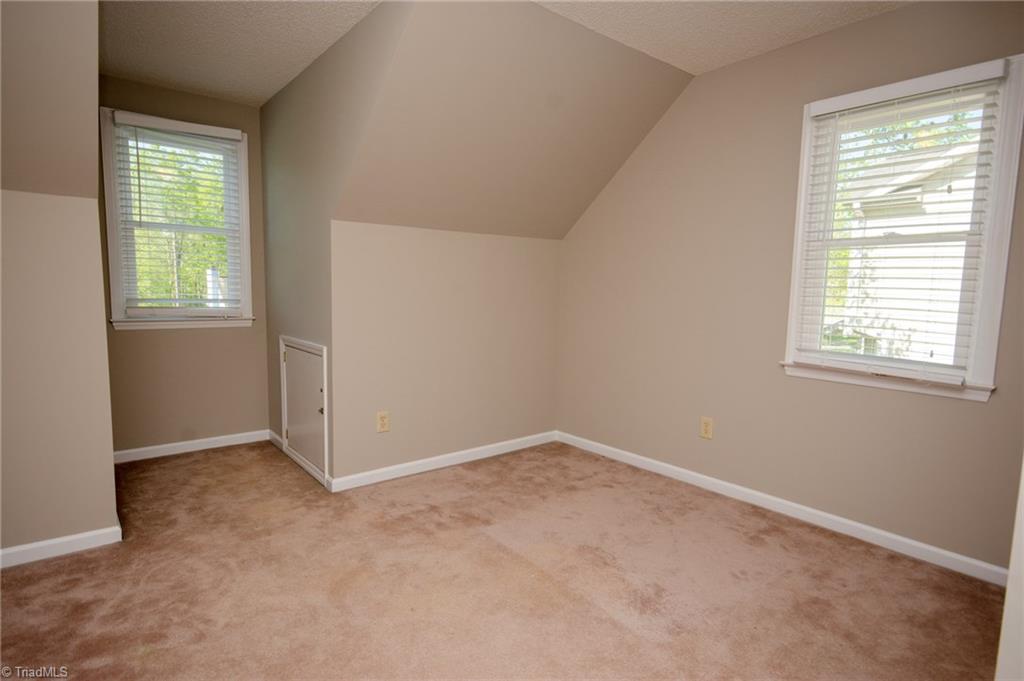 323 Canterbury Road High Point, NC 27262 - Photo 23 of 30 Gallery Image 23