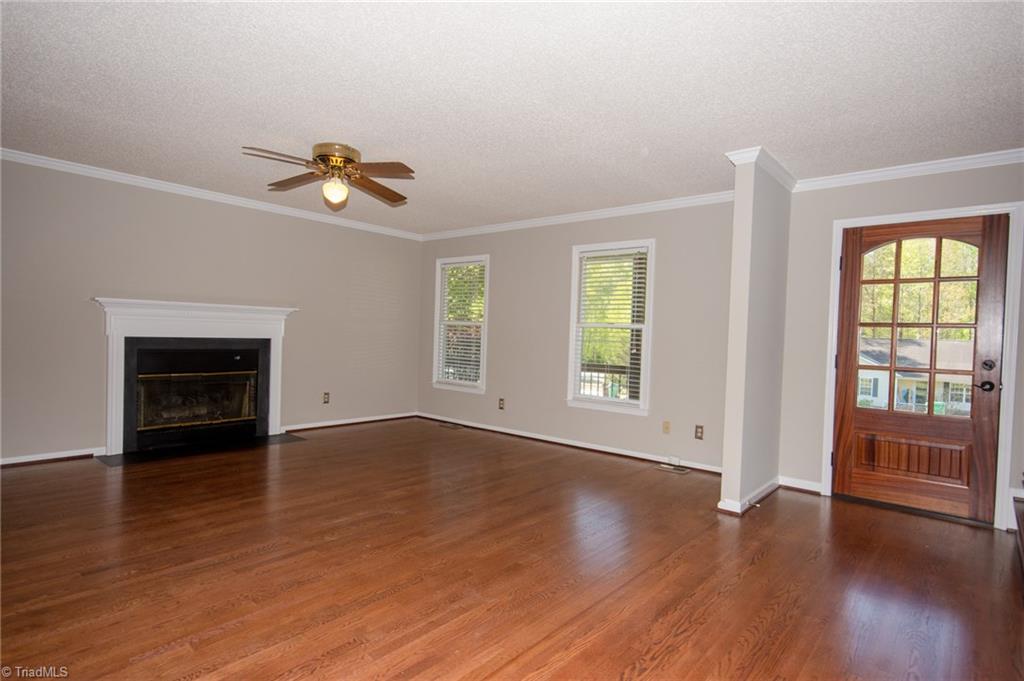 323 Canterbury Road High Point, NC 27262 - Photo 4 of 30 Gallery Image 4