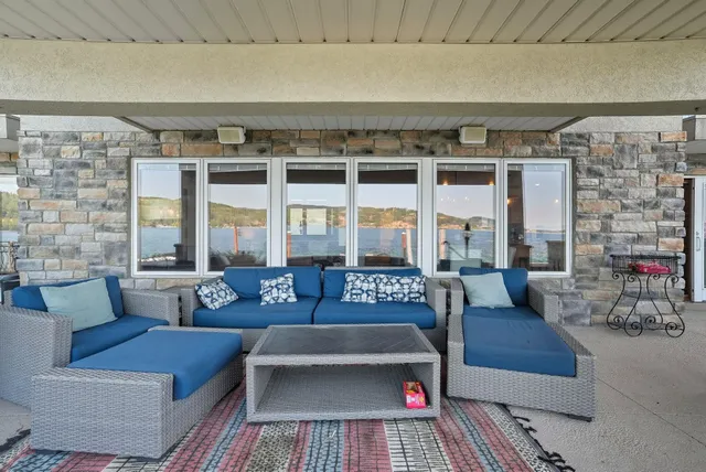 $3,900,000 | 5144 South Seeweewana Court, Harrison, ID 83833