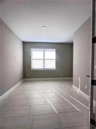 $2,550 | 4016 Basket Oak Circle, Vero Beach, FL 32967