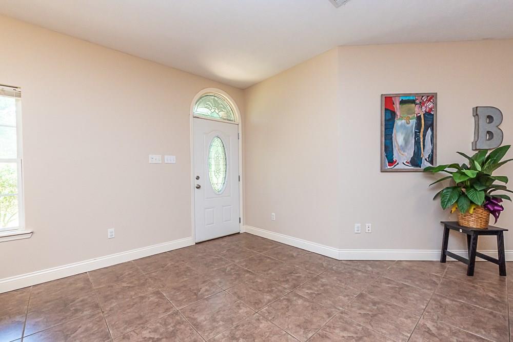 1990 Philadelphia Road Deville, LA 71328 - Photo 7 of 38