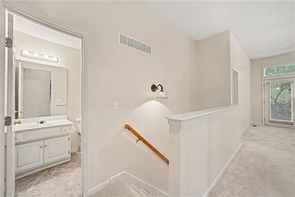 $359,900 | 6035 Northwest 79th Street, Kansas City, MO 64151