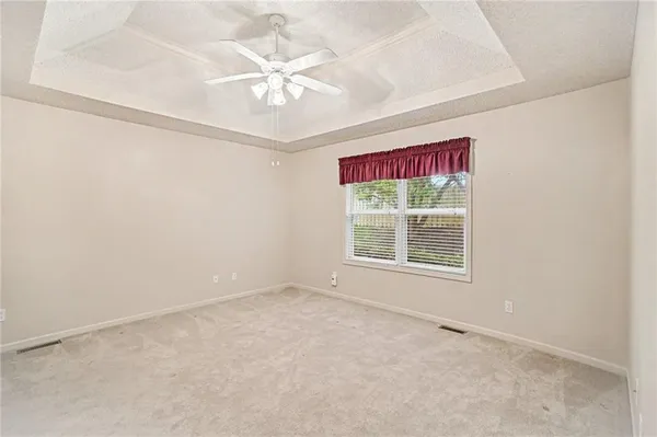 $359,900 | 6035 Northwest 79th Street, Kansas City, MO 64151