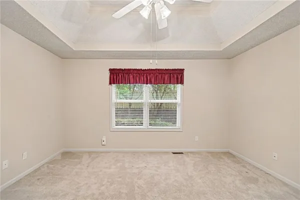 $359,900 | 6035 Northwest 79th Street, Kansas City, MO 64151